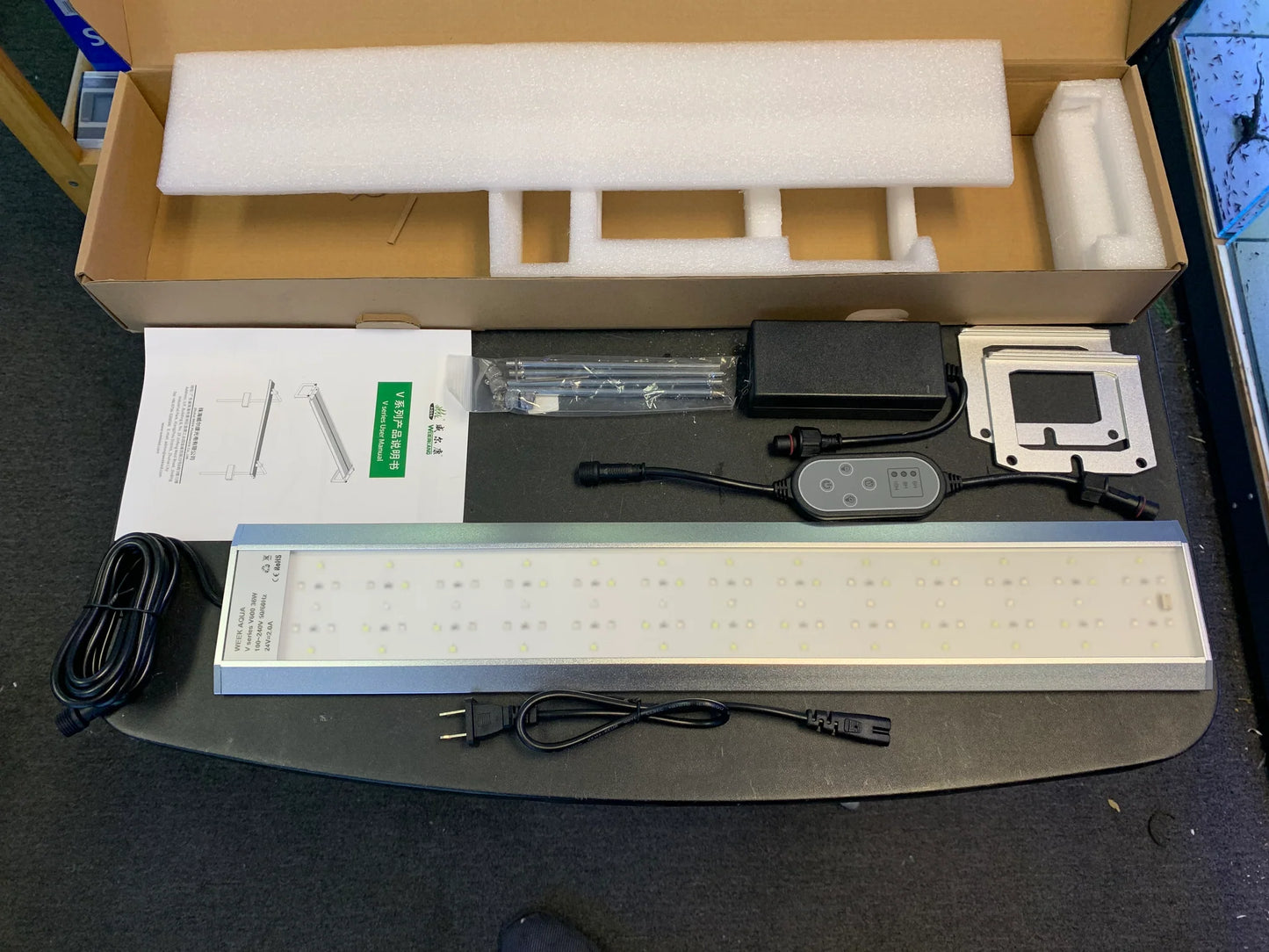 WEEK AQUA FULL SPECTRUM LED AQUARIUM LIGHT